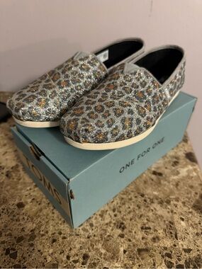 Toms Silver Glitter Leopard Slip-Ons